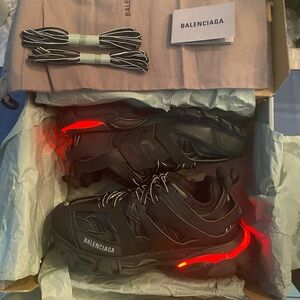 650$ Brand New In Box Balenciaga Track LED Sneaker Size 42